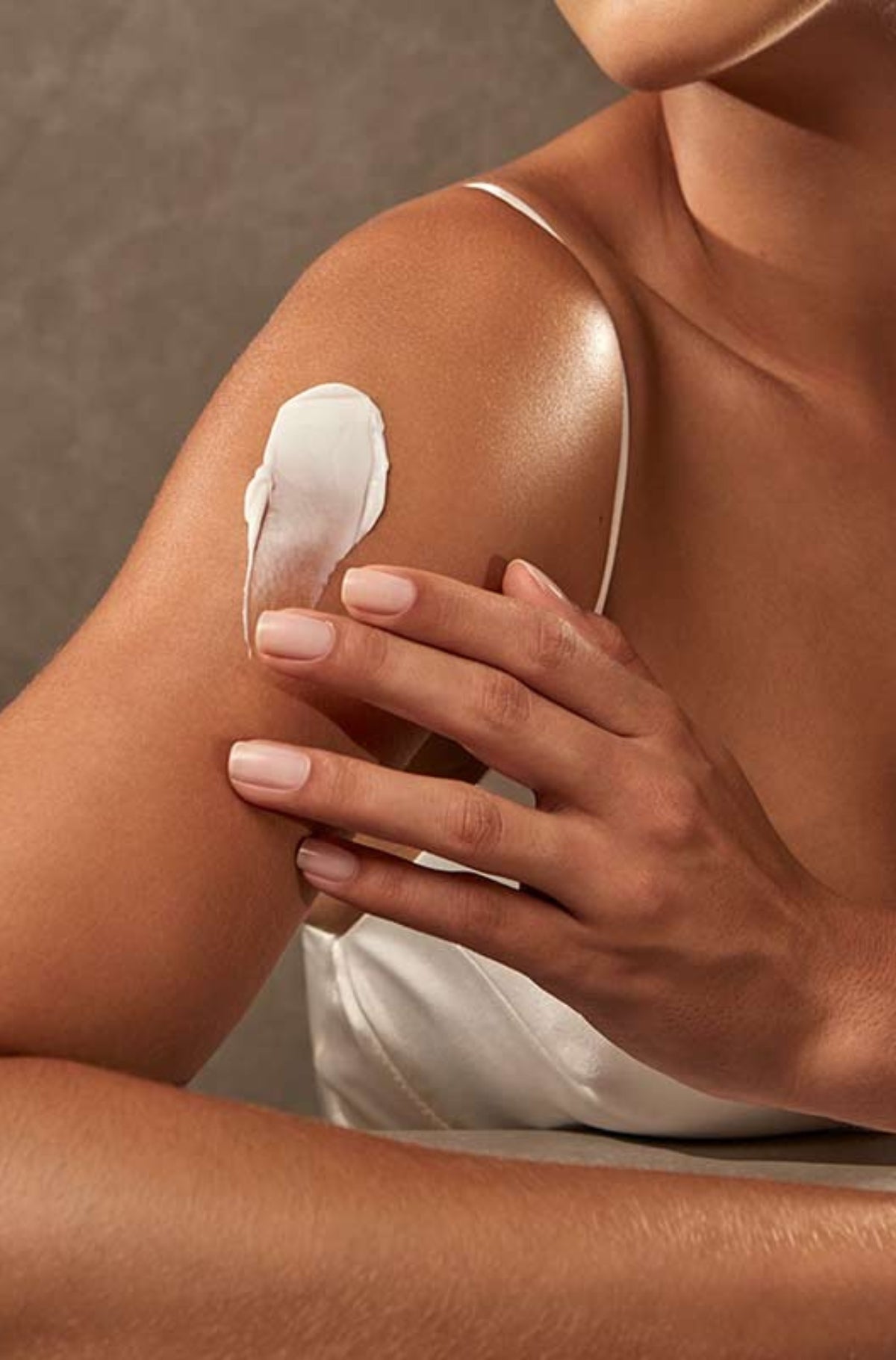 Creme Hidratante Acetinado Lily, 250g